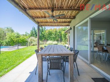 Venta Casa al Agua 6 Ambientes Los Sauces Nordelta