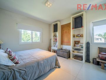 Venta Casa al Agua 6 Ambientes Los Sauces Nordelta
