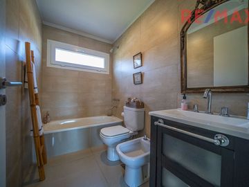 Venta Casa al Agua 6 Ambientes Los Sauces Nordelta