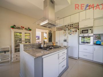 Venta Casa al Agua 6 Ambientes Los Sauces Nordelta