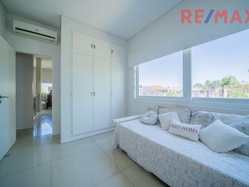 Venta Casa al Agua 6 Ambientes Los Sauces Nordelta
