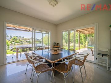 Venta Casa al Agua 6 Ambientes Los Sauces Nordelta