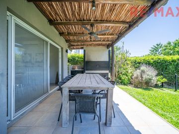 Venta Casa al Agua 6 Ambientes Los Sauces Nordelta