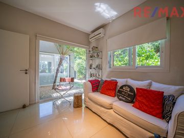 Venta Casa al Agua 6 Ambientes Los Sauces Nordelta