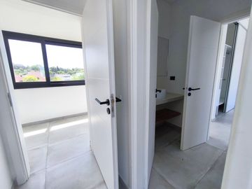 La mejor casa a la venta El Cantón Norte al agua