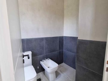 La mejor casa a la venta El Cantón Norte al agua