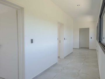 La mejor casa a la venta El Cantón Norte al agua