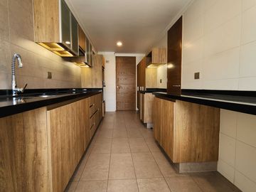 Departamento en venta en LA REINA