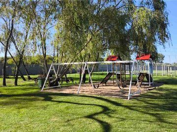 Casa a estrenar en venta al agua en San Benito