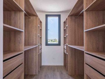 Casa a estrenar en venta al agua en San Benito