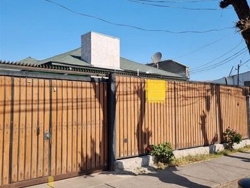 Casa en Venta en Manuela Errazuriz con Departamental