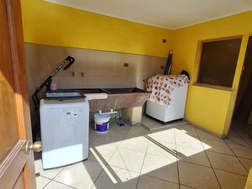 Casa en Venta en Manuela Errazuriz con Departamental