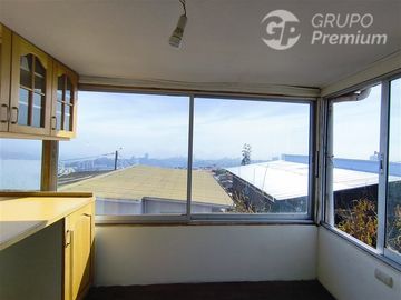 Casa en Venta en Avenida Rodelillo Valparaíso