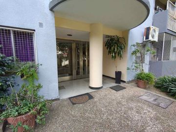 VENTA Depto. 4 Amb Balcón+Cochera E.González 4300