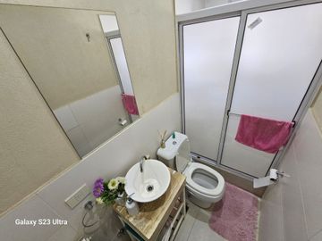 VENTA CASA 5 AMB ESPEJO DE AGUA BARRIO SAN BENITO