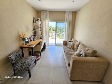 VENTA CASA 5 AMB ESPEJO DE AGUA BARRIO SAN BENITO