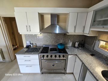 VENTA CASA 5 AMB ESPEJO DE AGUA BARRIO SAN BENITO