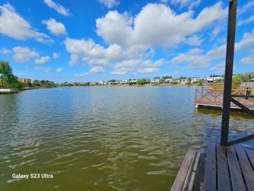 VENTA CASA 5 AMB ESPEJO DE AGUA BARRIO SAN BENITO