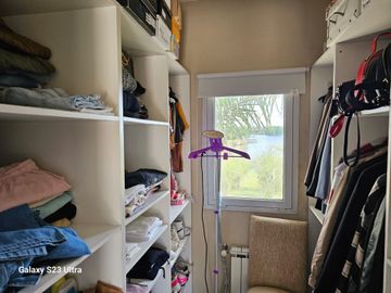 VENTA CASA 5 AMB ESPEJO DE AGUA BARRIO SAN BENITO