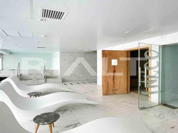 Lujosa suite en la Carolina en venta (piso alto.)