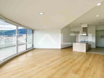 Lujosa suite en la Carolina en venta (piso alto.)