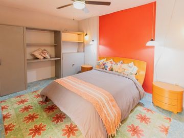 Casa amueblada y renovada en venta el Centro de Campeche - HI2501345