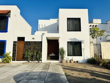 Casa en Venta de TRES recámaras en Gran Santa Fe, Mérida Yucatán