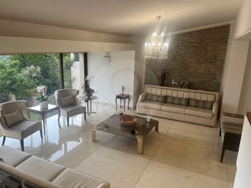 Casa en venta en Bosque de las Lomas
