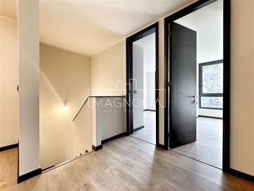 Departamento en Venta en ESPECTACULAR DÚPLEX CON JARDÍN NUEVO