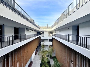 Departamento en Venta en ESPECTACULAR DÚPLEX CON JARDÍN NUEVO