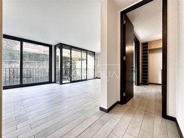 Departamento en Venta en ESPECTACULAR DÚPLEX CON JARDÍN NUEVO