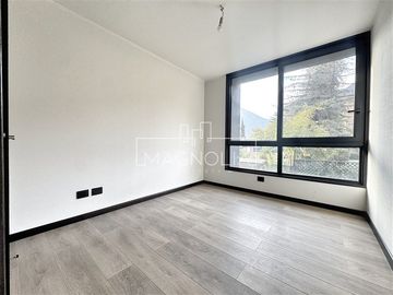 Departamento en Venta en ESPECTACULAR DÚPLEX CON JARDÍN NUEVO