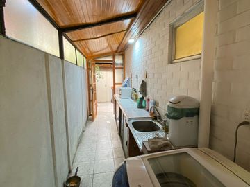 SE VENDE CASA EN PARQUE LAS ROSAS, MAIPU 3D, 2B, 2E