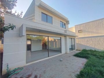 SE VENDE CASA VILLA ALEMANA PEÑABLANCA