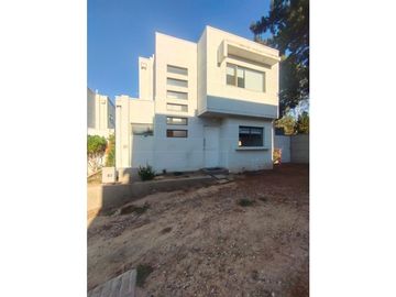 SE VENDE CASA VILLA ALEMANA PEÑABLANCA