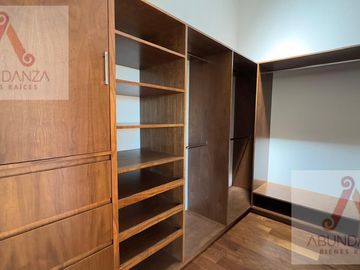 RESIDENCIA RENTA O VENTA METEPEC 4 RECAMARAS