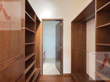 RESIDENCIA RENTA O VENTA METEPEC 4 RECAMARAS