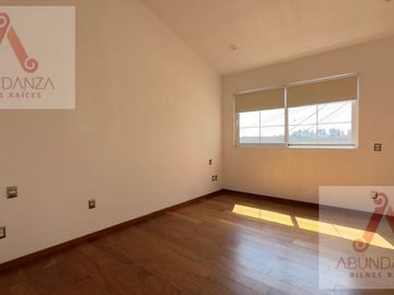 RESIDENCIA RENTA O VENTA METEPEC 4 RECAMARAS