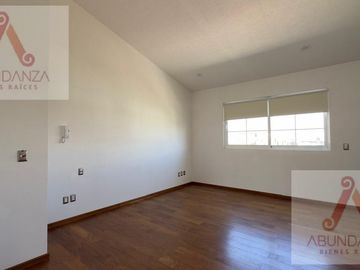 RESIDENCIA RENTA O VENTA METEPEC 4 RECAMARAS