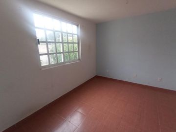 HERMOSA CASA CON EL MEJOR JARDIN EN OJO DE AGUA