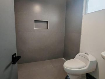 Suite en Venta Sin Amoblar Sector Rumipamba