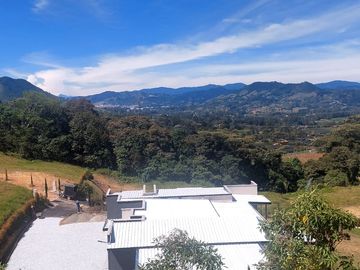 Se vende finca en vereda la sonadora,el carmen de viboral