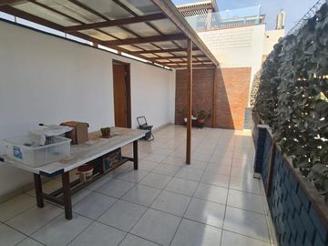 Se vende casa en quinta en Zona financiera de San Isidro