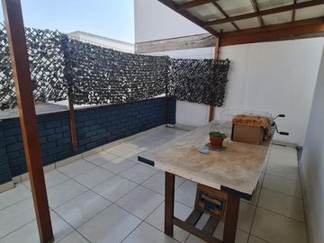 Se vende casa en quinta en Zona financiera de San Isidro