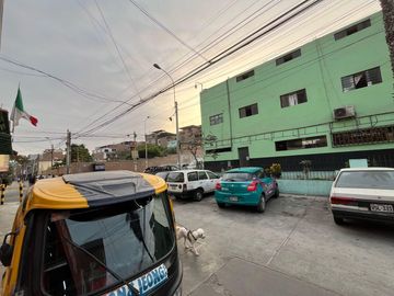 Local en San Juan de Miraflores