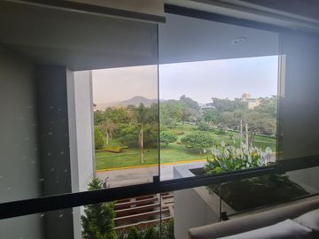 SE VENDE DEPARTAMENTO EN LA MEJOR ZONA DE CHACARILLA FRENTE A PARQUE