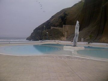Venta de terreno en playa Las Lomas con vista al mar