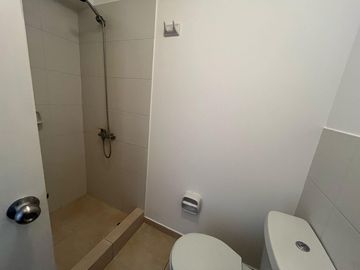 SE VENDE DEPARTAMENTO EN EDIFICIO ATLANTIS DE 2 DORMITORIOS