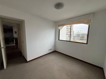 SE VENDE DEPARTAMENTO EN EDIFICIO ATLANTIS DE 2 DORMITORIOS