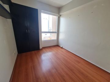 SE ALQUILA DEPARTAMENTO A 5 CUADRAS DEL MALECON EN MIRAFLORES Y A PASOS DE LA ZONA DE PARQUES